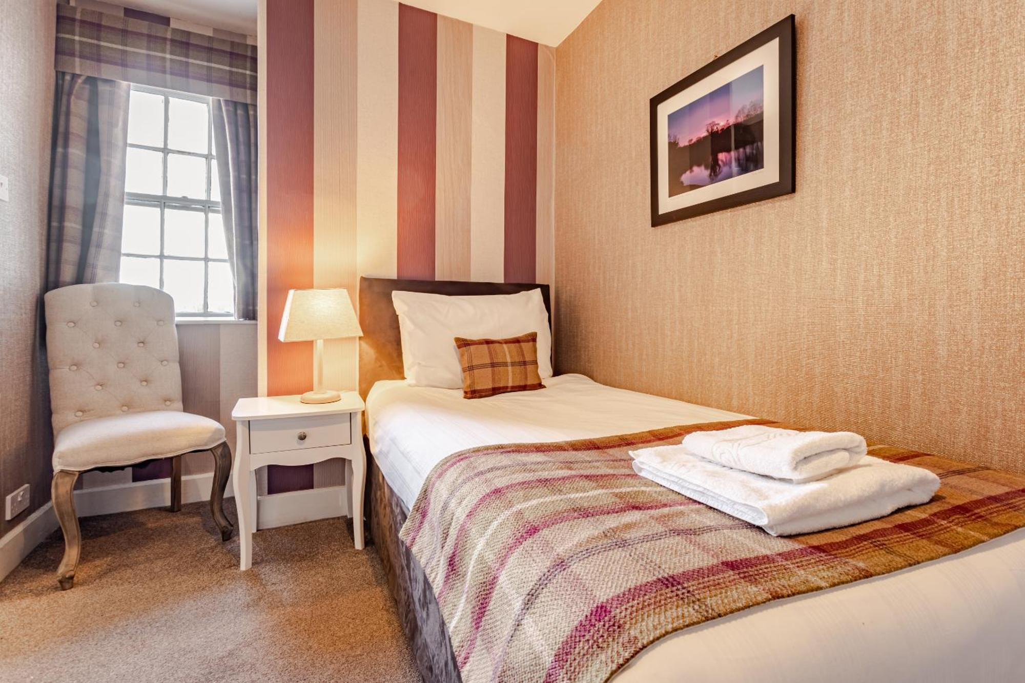 The Sun Hotel Warkworth Szoba fotó